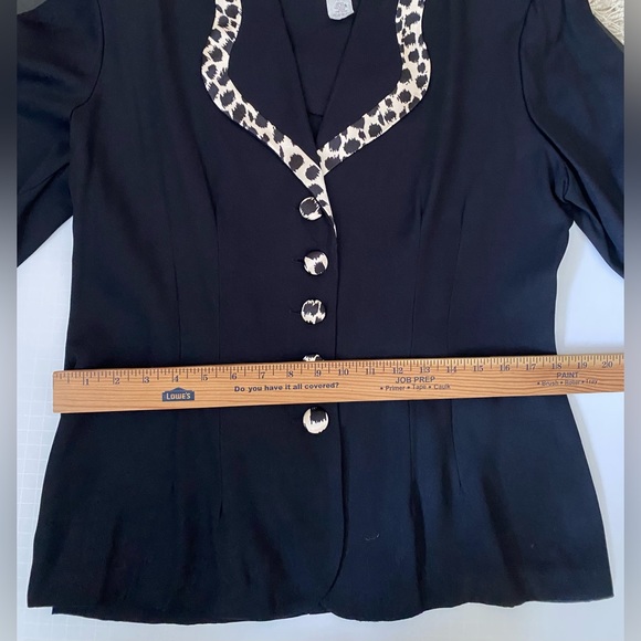 R.J. & Co satin leopard print on collar and buttons Women’s Blazer 14, black - Picture 6 of 15